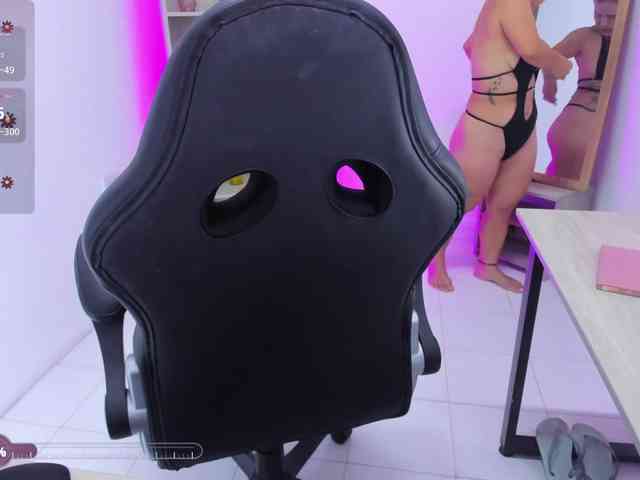 arishaDavis webcam