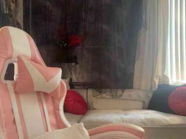 JanieDarling webcam