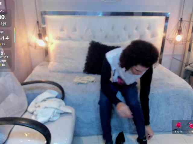 felix-haze Live Webcam on BongaCams