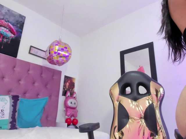 Lux-wish live cam on BongaCams