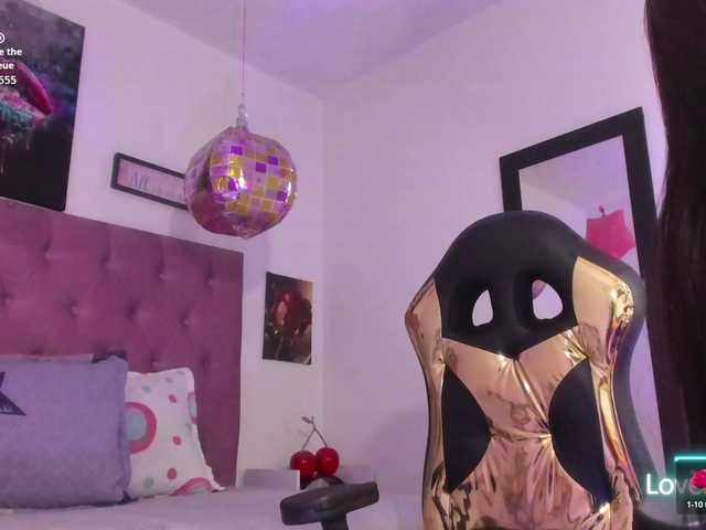Lux-wish live cam on BongaCams