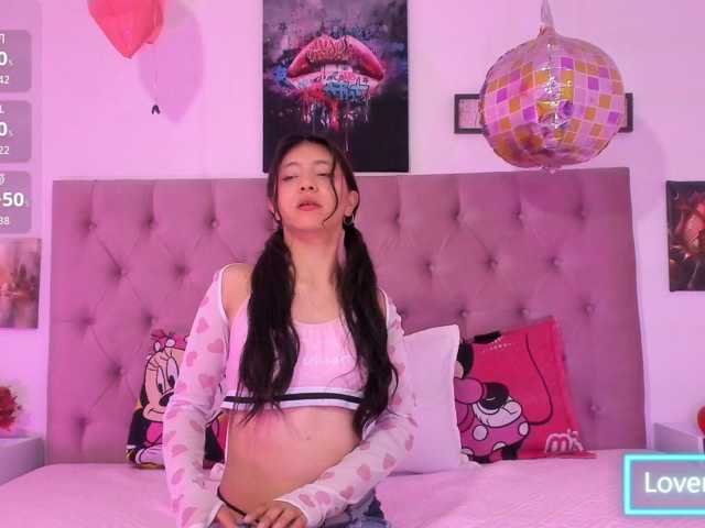 Lux-wish live cam on BongaCams