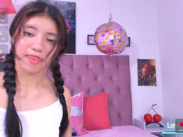 Lux-wish live cam on BongaCams