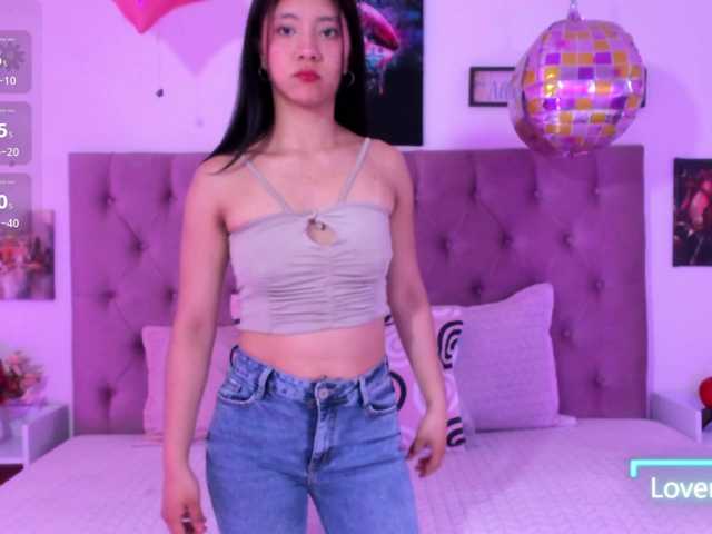 Lux-wish live cam on BongaCams