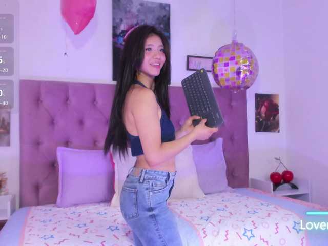 Lux-wish live cam on BongaCams