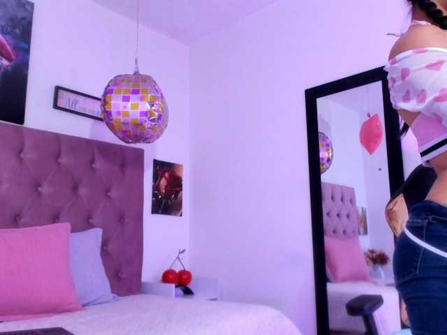 Lux-wish live cam on BongaCams