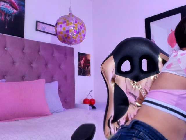 Lux-wish live cam on BongaCams