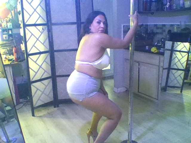 TastyLady213 live cam on BongaCams