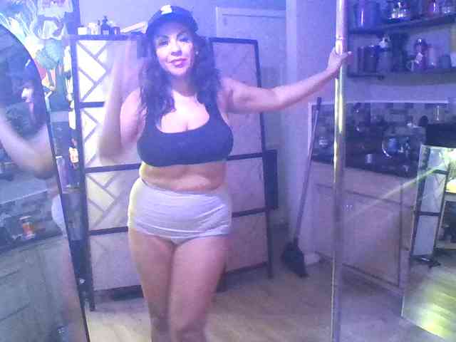 TastyLady213 webcam