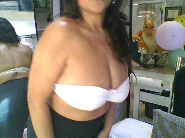 TastyLady213 webcam