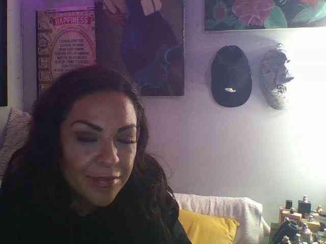 TastyLady213 webcam