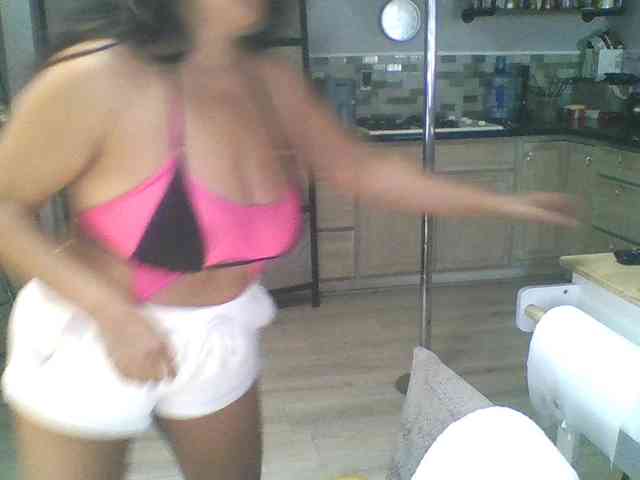 TastyLady213 webcam