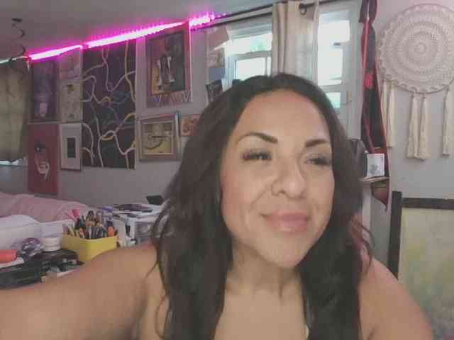 TastyLady213 webcam