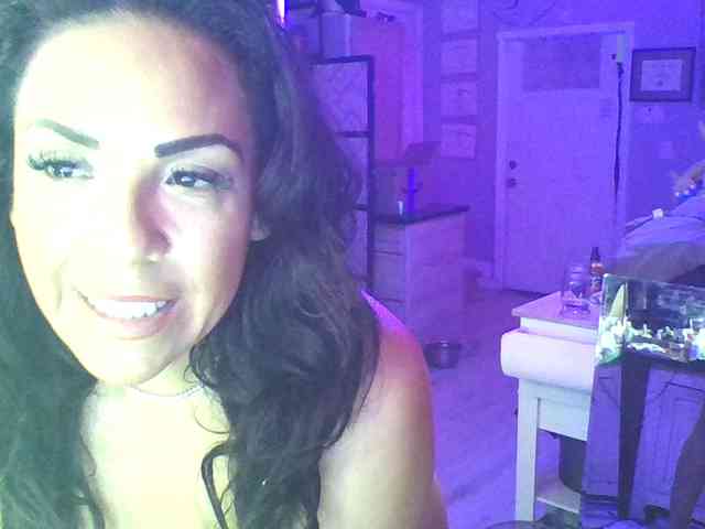 TastyLady213 webcam