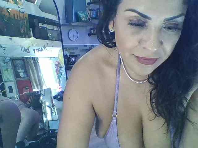 TastyLady213