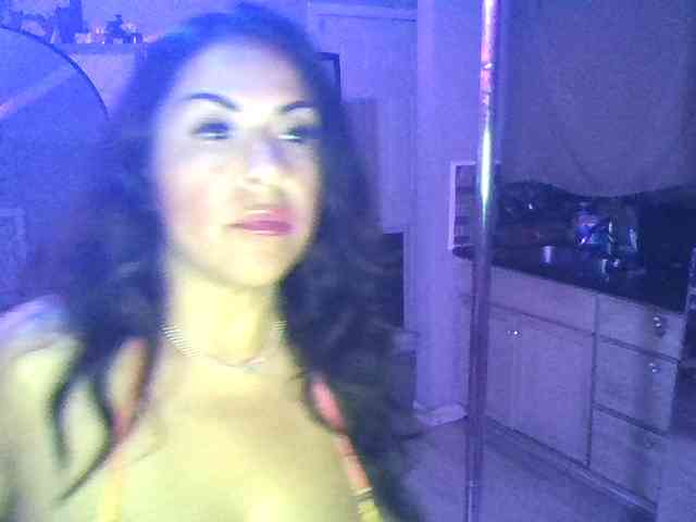 TastyLady213 webcam
