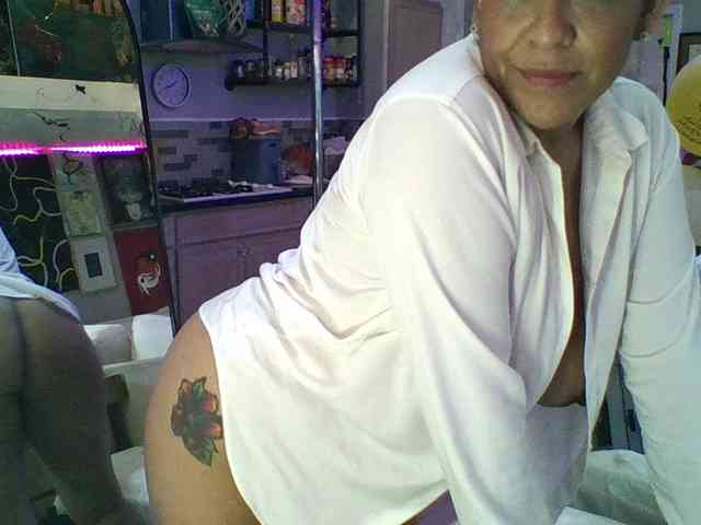 TastyLady213