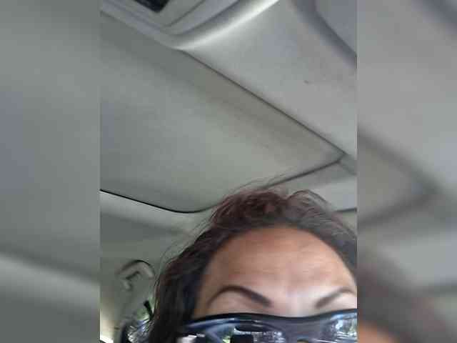 TastyLady213 webcam