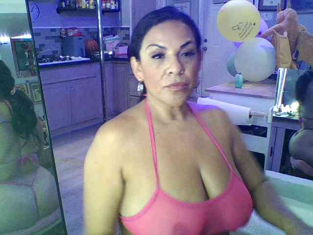 Model: TastyLady213