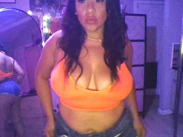 TastyLady213 webcam