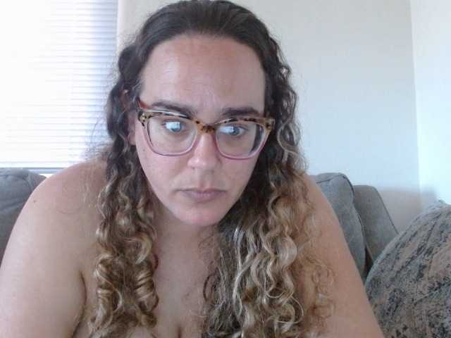 Bongmamabear live cam on BongaCams