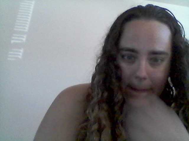 Bongmamabear live cam on BongaCams