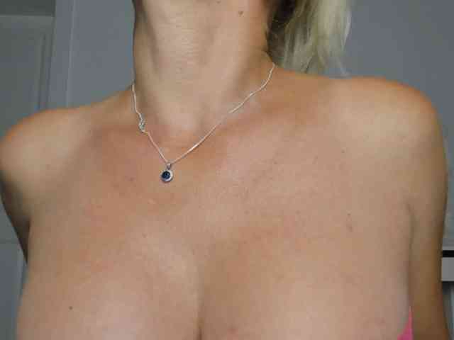 SashaGreen webcam