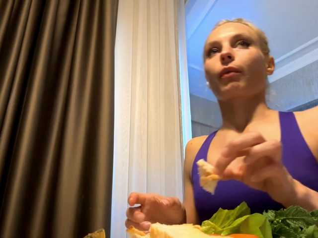 GillianChe live cam on BongaCams