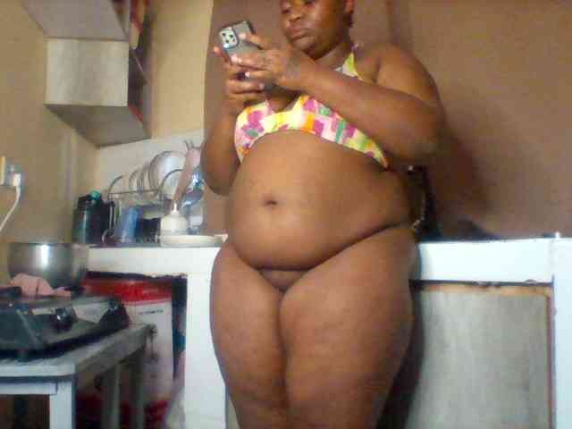 SinfullySweet webcam