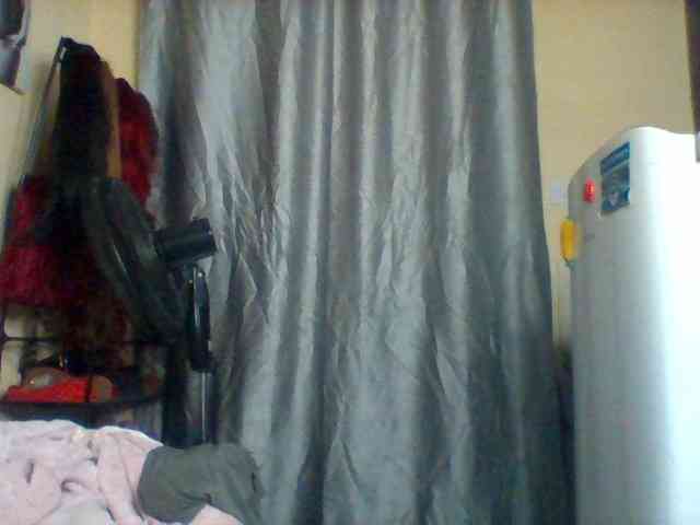 SinfullySweet webcam