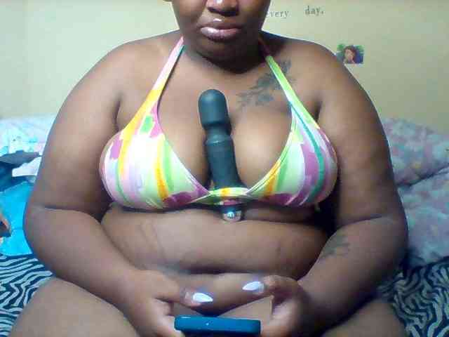 SinfullySweet webcam