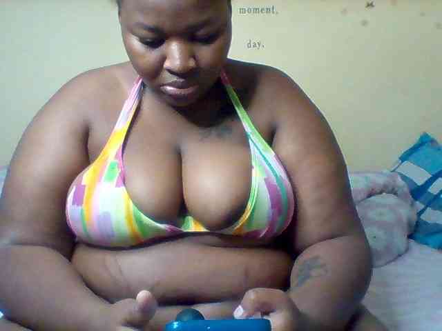 SinfullySweet webcam
