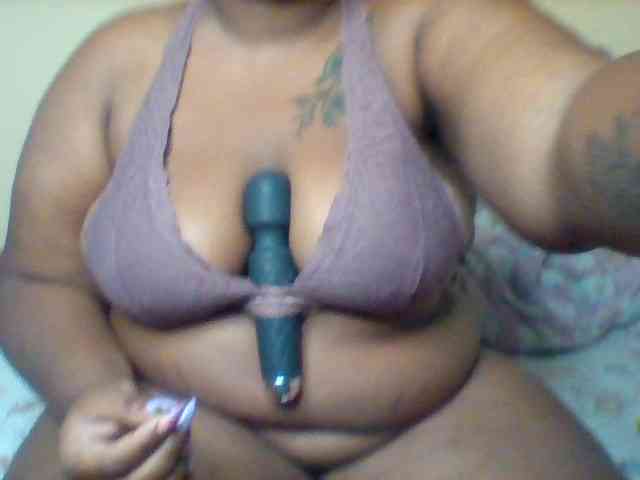 SinfullySweet webcam