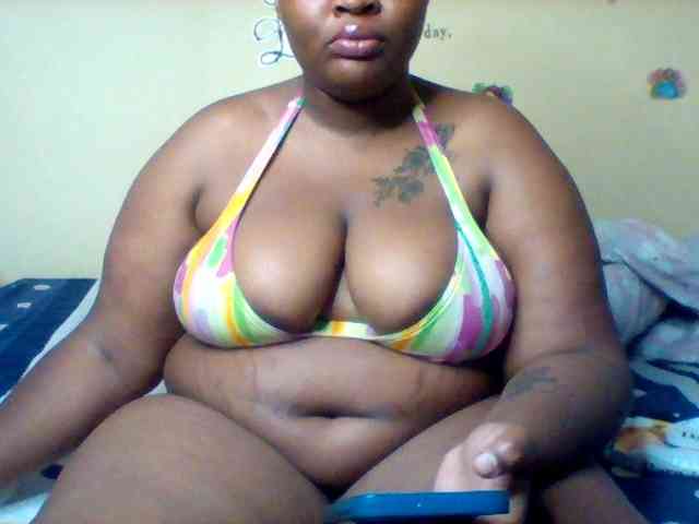 SinfullySweet webcam