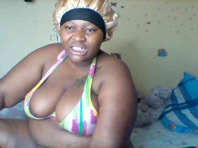 SinfullySweet webcam