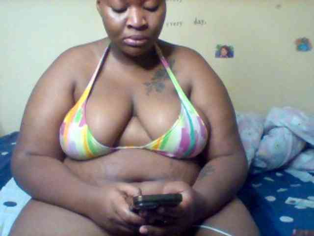 SinfullySweet webcam