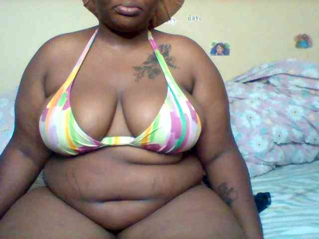 SinfullySweet webcam