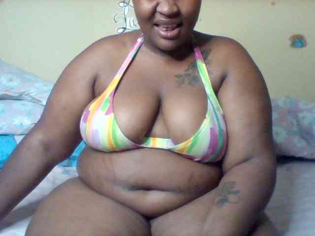 SinfullySweet webcam