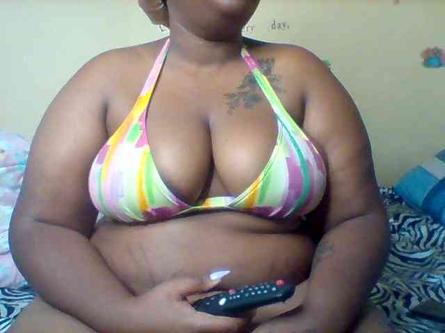SinfullySweet webcam