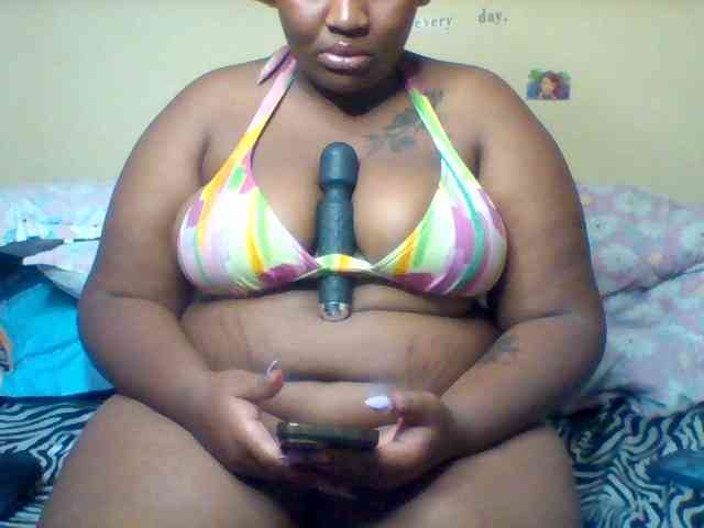 SinfullySweet webcam