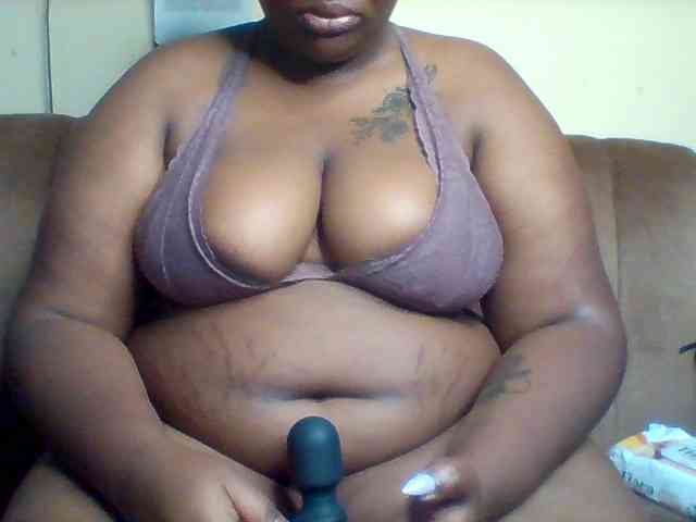 SinfullySweet webcam
