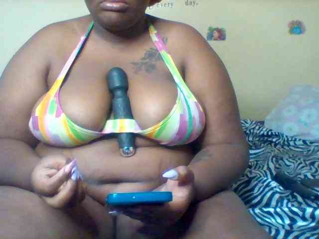 SinfullySweet webcam