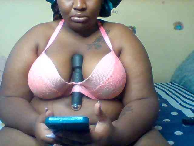 SinfullySweet webcam