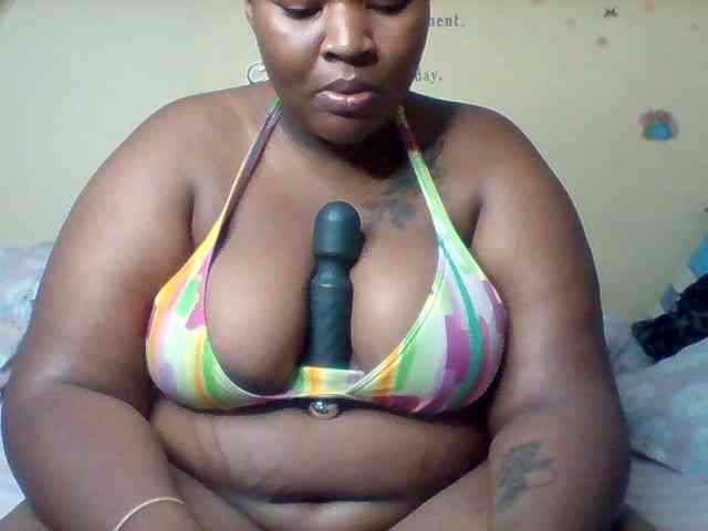 SinfullySweet webcam