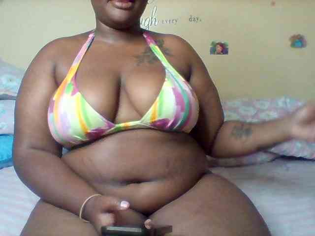 SinfullySweet webcam