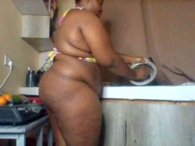 SinfullySweet webcam