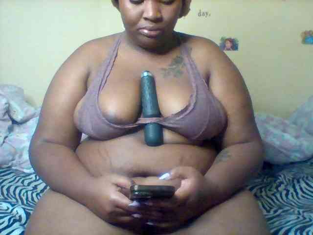 SinfullySweet webcam