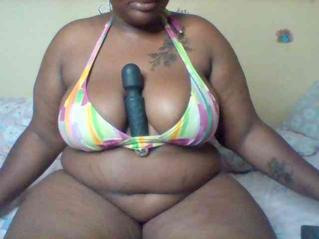 SinfullySweet webcam