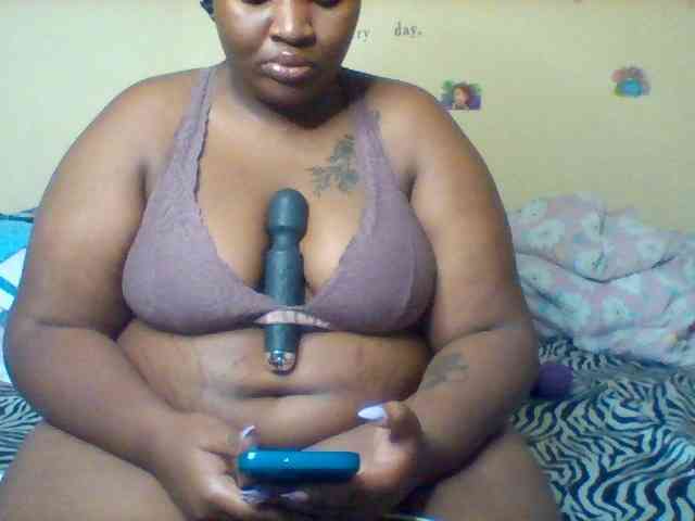 SinfullySweet webcam