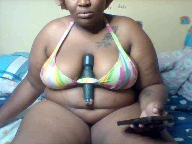 SinfullySweet webcam